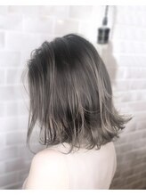 明るさや透明感を☆ダブルカラーでおしゃれなヘアスタイルに♪