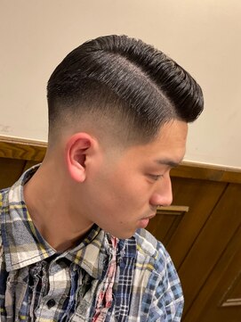 ヒロギンザバーバーショップ 神楽坂店(HIRO GINZA BARBER SHOP) スキンフェード×サイドパート