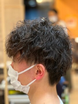 ヴィヴァーチェイルソーレ(VIVACE ilsole) 10代20代韓流☆ツイストパーマショートマッシュアッシュブラウン