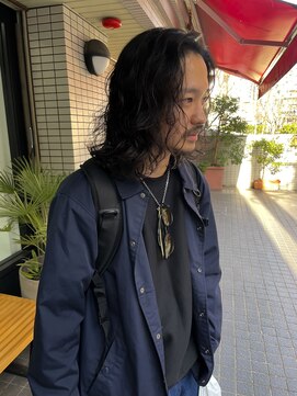 ウェルネス(Wellness) スパイラルツーブロックマッシュアップバングコンマヘア3