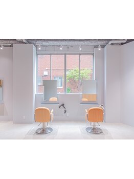 [円町/二条徒歩10分]”街中を感じさせる、ほんの少しの非日常空間”をコンセプトに。