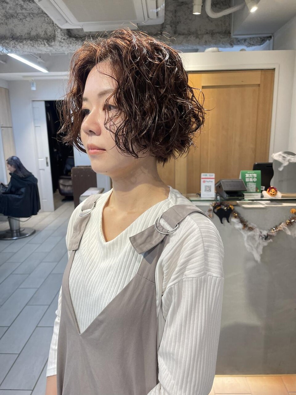 珍しい！スパイラルパーマ　浅黒ベビー　55センチ Amazon.co.jp: 珍しい！スパイラルパーマ 浅黒ベビー 55センチ