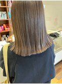 イルミナミルキーベージュ