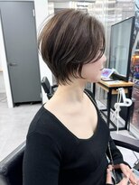 セラ(cella)&nbsp;襟足束感くびれショート【岡村大介】