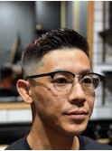フェードカット　アップバング　メンズ