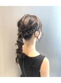 華やかなヘアアレンジ任せてください！
