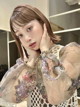 ノイ(noi) 顔周りレイヤーカットくびれヘアミルクティーベージュカラー