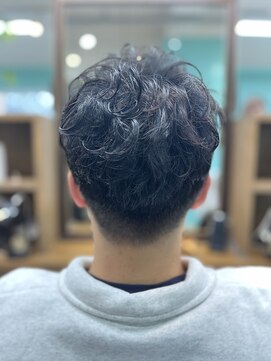 ヘアジーナ(Hair Jina) 簡単スタイリング☆メンズパーマ