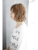 シュシュット(chouchoute)&nbsp;夏美髪質改善アプリコットオレンジハイライトカラーくびれヘア75