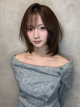 黒髪クラゲヘアーオリーブグレー小顔ココアベージュ