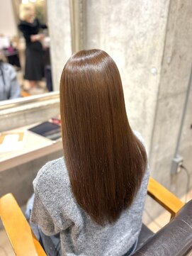 アヤラグランスパ 船橋店(AyaLA GRAN SPA) 【黒田 愛梨】明るめブラウン/縮毛矯正