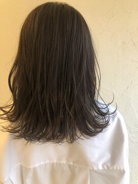 イームズ(EAMES) ダークグレージュ