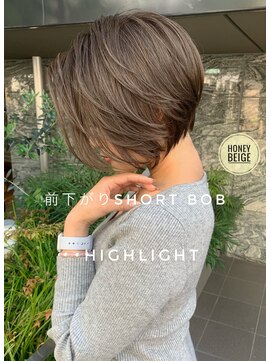 トルネード(TORNADO) 前下がりショートボブハイライトハニーベージュ