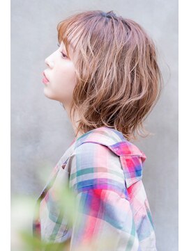 ケイト(kate) [kate] 大宮　ハイトーンベージュ×レイヤーミディ