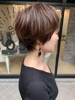 ショートオンリーサロントス(short only salon TOSS) 束感、分け目なしマッシュショートモンブラショート