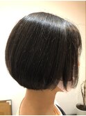 ショートボブ