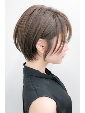 グロース(growth) 美シルエットショートで今日から女性の憧れに