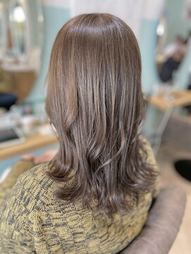 アンフィ 矢向(Anphi) アッシュベージュカラー