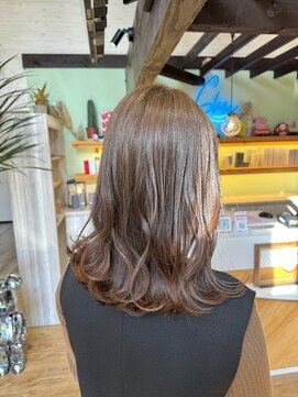 スカイ(SKY) ワンカラーで艶のある透明感ブラウン