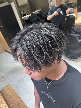 エイト 難波店(EIGHT namba) 縦落ちツイスパ　ホワイトハイライト【店長　山本】