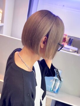 トーン(TONE) ボブ×ミルクティーベージュ