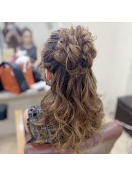 アンジェリカ 布施セントラルビル店(ANGELICA) 【SAYA】編み込みハーフ