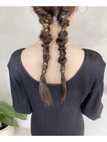 ヌール(Nuru)&nbsp;ツイン編みおろし