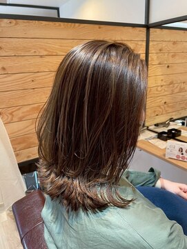 エンライズハナレ(en rise hanare) ロング/顔周り/ベージュ/レイヤー/レイヤーカット