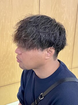 ニアウ 伊勢崎連取店(Niau) ツイストスパイラルパーマ波巻きスパイラルパーマシャドウパーマ