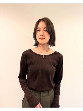 エレノア 新宿新南口(Eleanor) フラットボブ×フェイスレイヤー【新宿新南口】