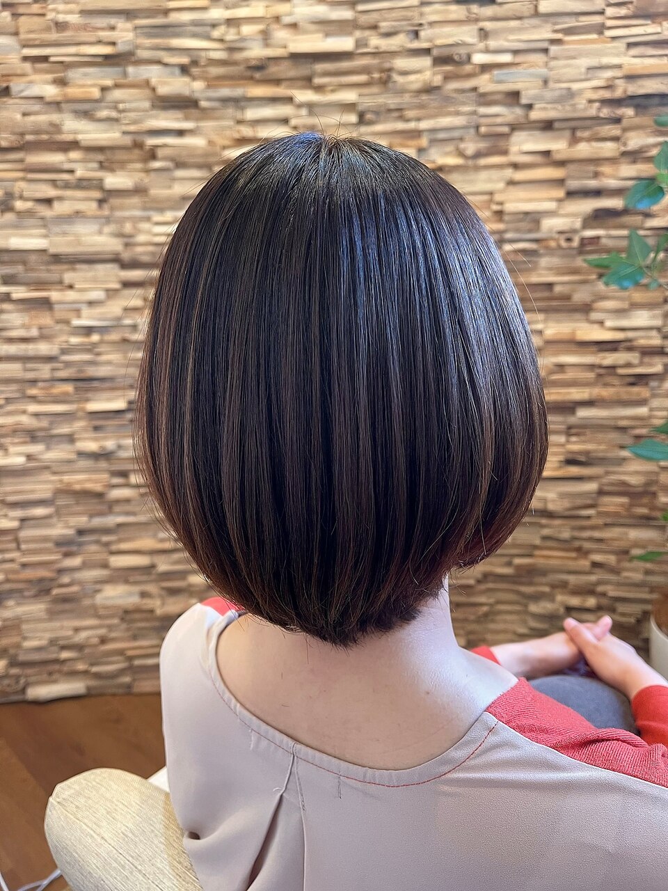 【手触り柔らか♪】艶サラ自然な仕上がりの縮毛矯正ナチュラルストレート