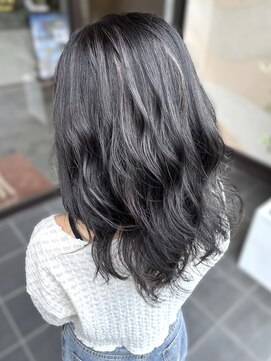 アース コアフュール ボーテ 藤枝店(EARTH coiffure beaute) 白髪初期に◎コントラスト効かせた白髪ぼかしハイライト