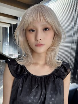 エイチ(H) 成人式/トレンド/ホワイトベージュ/ハイトーン/レイヤーボブ