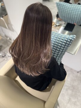 レヴリー(reverie) 海外レイヤーハイライトダークブラウン髪質改善20代心斎橋