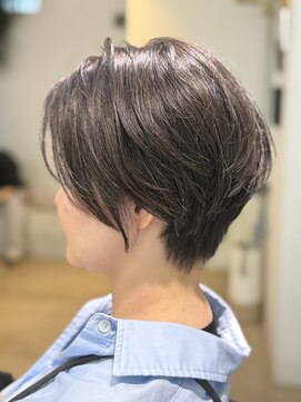 アトリエ リブコ(atelier L.I.B.Co) ショートボブ