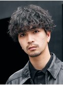 渋谷波巻きパーマ束感ツイストスパイラル無造作メンズパーマ色気