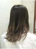 外国人風グラデーションカラー♪スモーキーベージュ