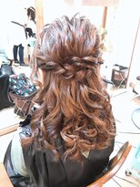 ロカット サロン(Roquat Salon)&nbsp;ハーフアップアレンジ【ヘアアレンジ  立川/立川南/八王子】