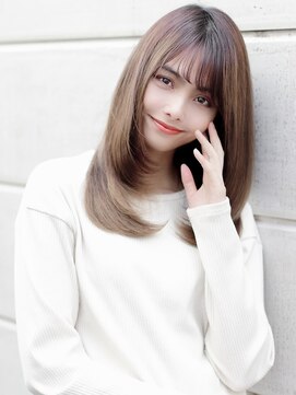 アンド ストーリーズ(&STORIES) 30代40代におすすめミディアムアッシュブラウンレイヤー小林匠太