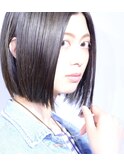 切りっぱなしボブ×ダークアッシュ