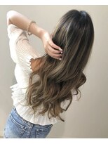 シュネア(shunea330)&nbsp;バレイヤージュ×ベージュ×ヌーディーカラー