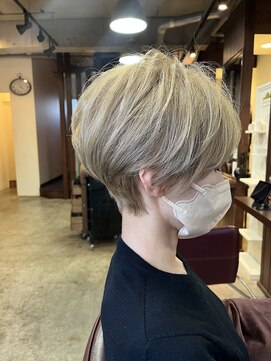 キー(key) 大人ショートヘア