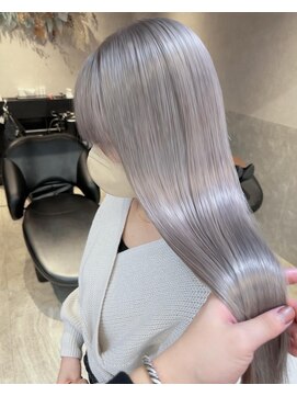 ロンド レア 天神大名店(Lond Le’a) デザインカラー/レイヤーカット/ウェットヘア/オリーブベージュ