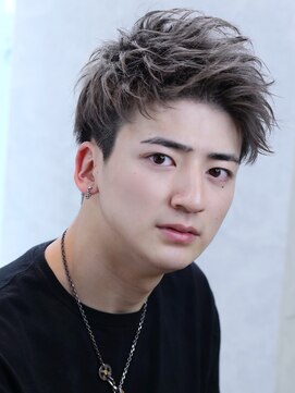 リップス 表参道店(LIPPS) スウィングショート【ミルクティーグレージュ】