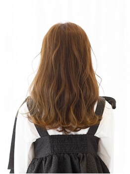 ベルヘアー(Bell hair)の写真/摩擦や熱、乾燥など髪のダメージの原因は様々…今の状態に合わせた足りない栄養素を補修して理想の髪質へ！