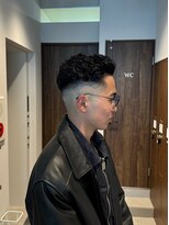 グルーマーズトウキョウ 渋谷店(GROOMER/S TOKYO)&nbsp;オールバックパーマ　フェード　スペインカール