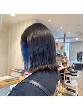 ブロッサム 北浦和店 インナーカラーデザインカラーブリーチハイライト髪質改善北浦和