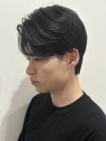 ヒュイル バイ ニアウ(Hwyl by Niau)&nbsp;メンズマッシュセンターパートスパイラルパーマニュアンスパーマ