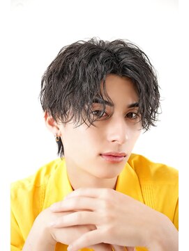 オーシャントーキョーウエスト 心斎橋 (OCEAN TOKYO WEST) 波巻きパーマツイストスパイラルパーマセンターパートウルフ