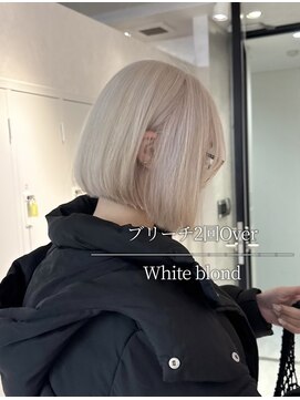 ユアーズヘア 新宿三丁目店(youres hair) White blond